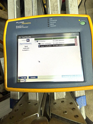 Fluke Networks EtherScope Network Assistant Analyzer w/ Case & Cables