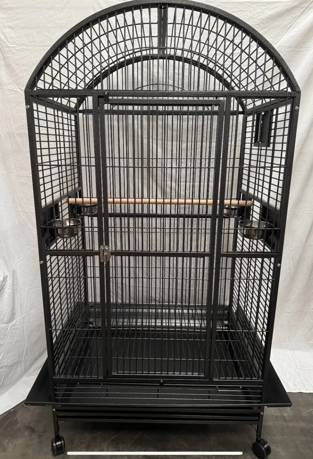 Parrot-Supplies DeSantis Premium Dome Top Macaw Parrot Cage - Antique,
Opens in a new window or tab