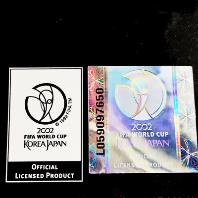 2002 FIFA WORLD CUP Soccer Trophy Korea Japan Keychain Emblem
