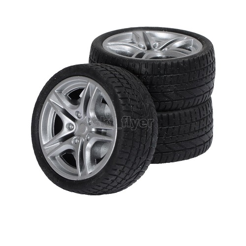 5 Cerchi Cromati Cragar 11/11mm Con Pneumatici Letterati Gomma Bianca - Scala 1/64 H0T Wheelz