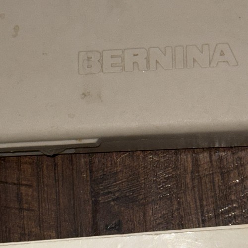 Bernina 801 802 811 Manual de usuario Prensatelas Pies Accesorios Máquina Unidad de almacenamiento - Imagen 7 de 20