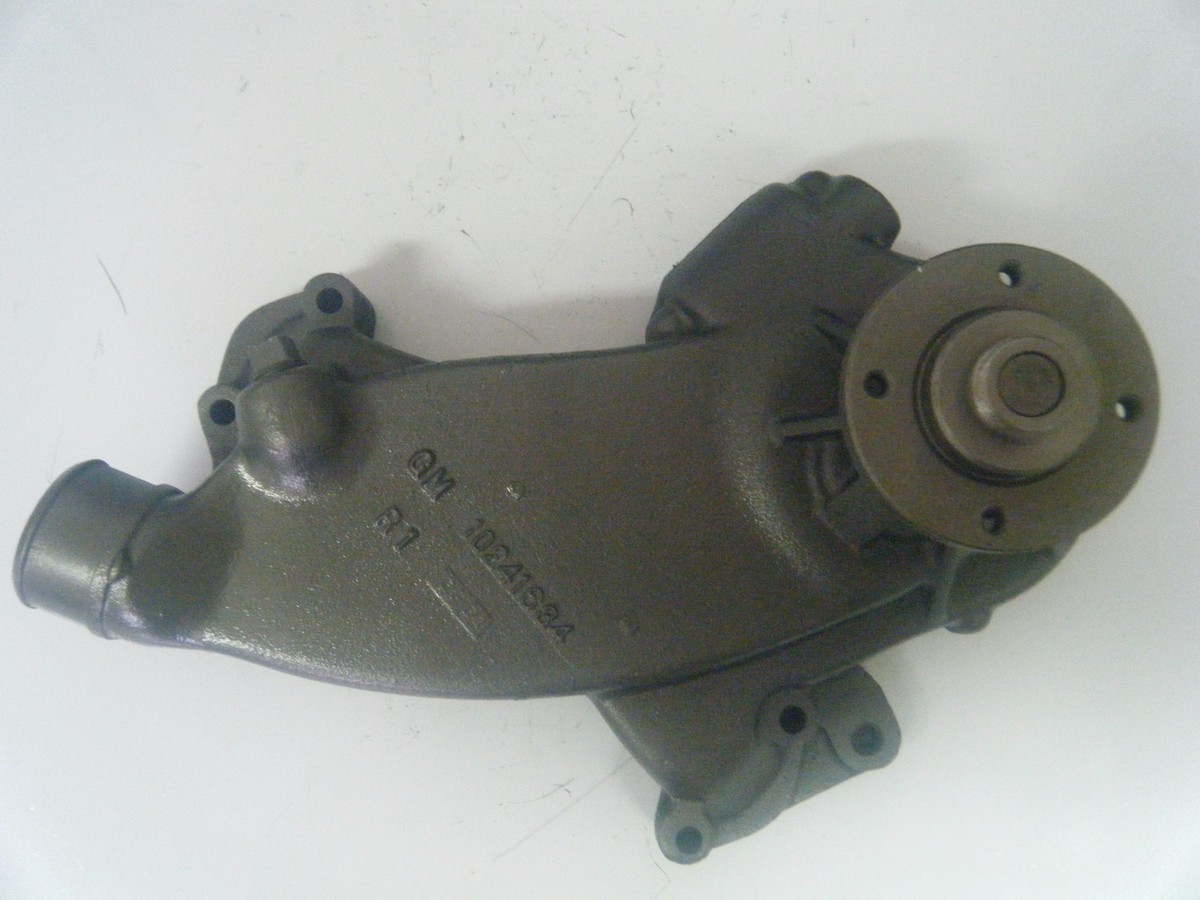 HYSTER 1451048, CAST # 10241634 WATER PUMP REBUILT, INCLUDES CORE 