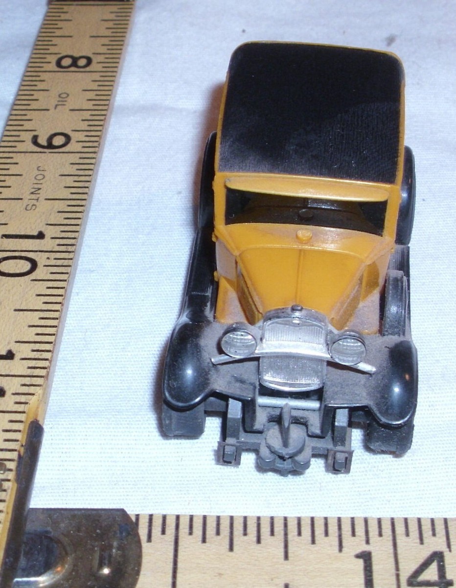 AURORA AFX FORD PANEL TRUCK HO SLOT CAR 1970s IN YELLOW & BLACK | eBay