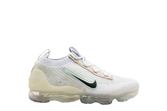 Size 8 - Nike Air VaporMax Flyknit 2021 