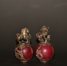 Collectible China old red jade inlay tibet silver lion dragon ball pair statue