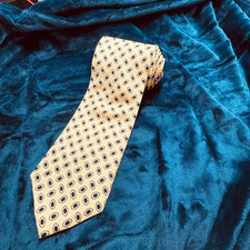 Brooks Brothers Makers Men’s Silk Tie Gold Cream Floral Medallion USA Made