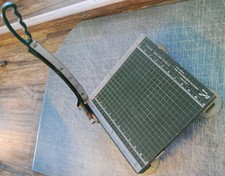 Vintage Premier Brand Photo Materials Co. Guillotine Paper Cutter 10 inch