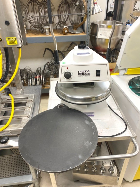 DOUGHPRO DP-1100 / Manual Tortilla Pizza Dough Press / 18" / 115V