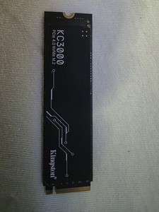 New/open box Kingston KC3000 4tb M.2 NVMe Internal SSD (SKC3000D/4096G)