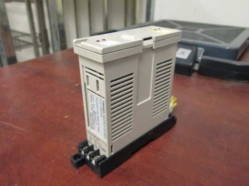 OMRON I/O Device 3G2A3-OC221 Output: 2A 250VAC Used