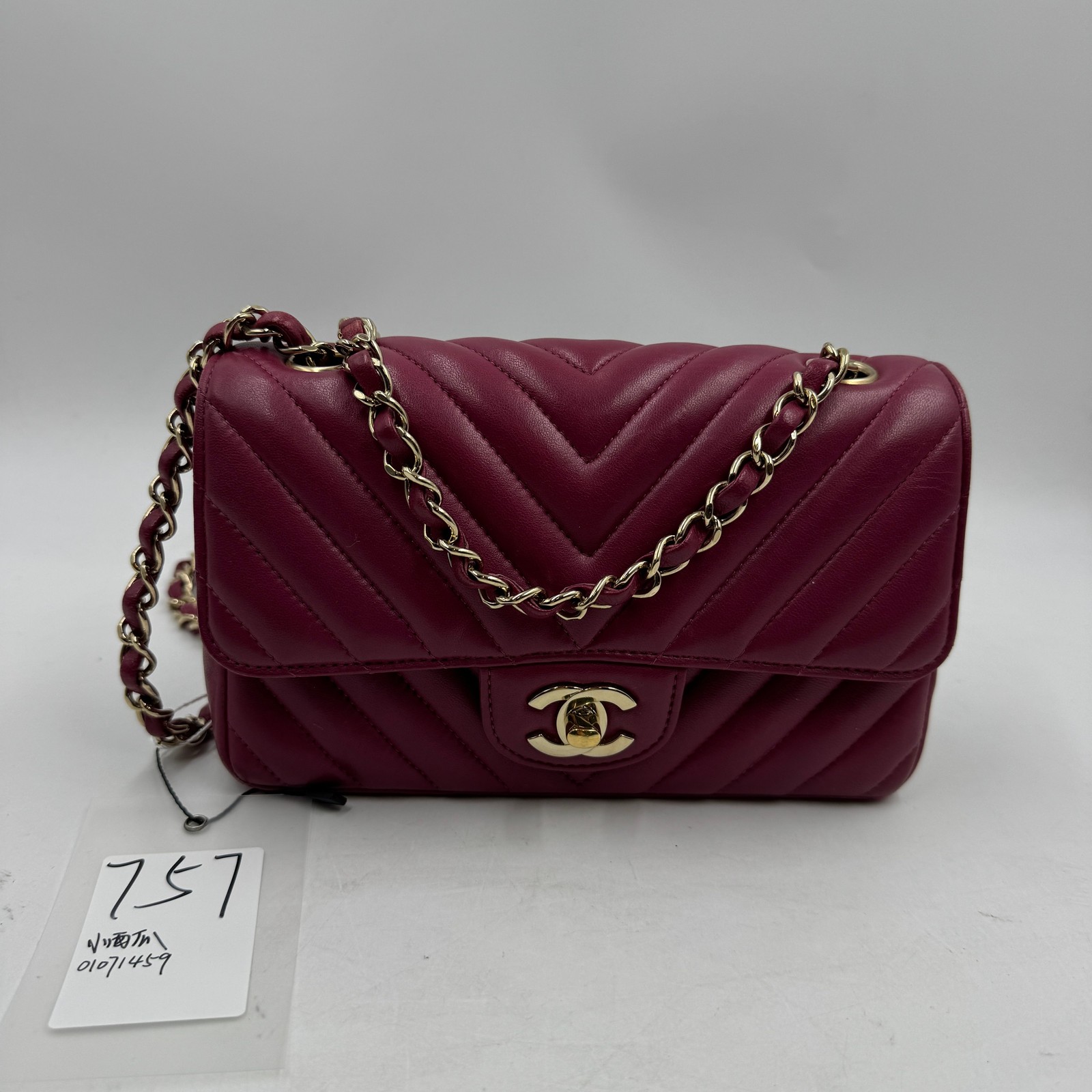Pre-Owned Chanel Rectangular Flap Shoulder Bag in… - image 24