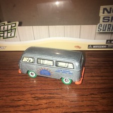 GREENLIGHT  MOTOR WORLD  NORTHSHORE  SURF SHACK VOLKSWAGEN VW SAMBA BUS TYPE 2