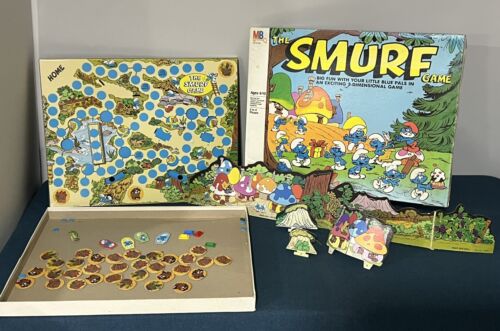 Vintage 1981 Milton Bradley Smurfs 3 Dimensional Game 4113 Animation No Dice - Picture 1 of 9