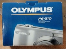 Olympus FE 210 Digital Camera Silver 7.1MP Cam Case, Orig. Box, Manuals, 2 CDs