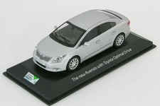 Minichamps 1/43 Toyota Avensis Sedan Silver Limited Edition Dealer Box