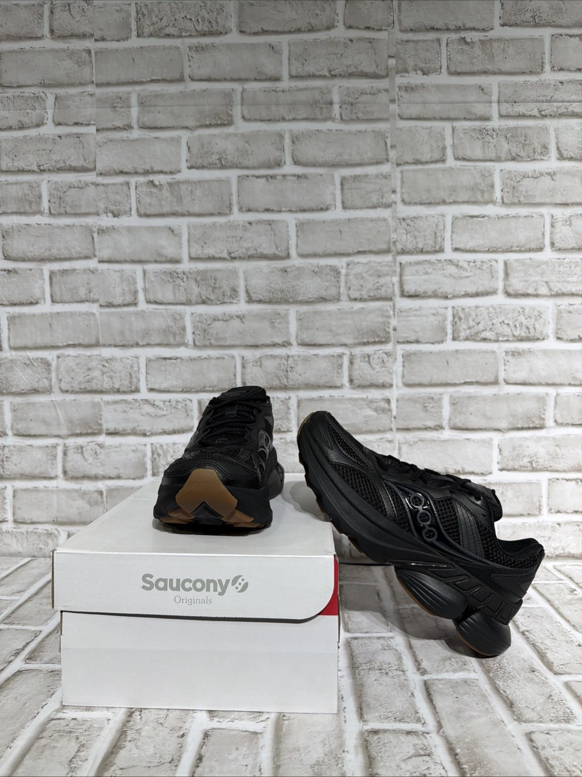 Saucony Grid NXT Men’s Black Sneakers S70797-3 Sz 10.5 New In Box