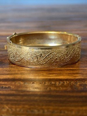 Vintage Boho Hinge Gold Tone Bangle Bracelet Emmons Floral Engraved Pattern
