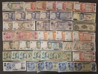 Lote de 46 billetes antiguos de Filipinas F XF