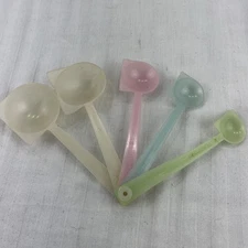 Set of 5 Vintage Tupperware Pastel Measuring Spoons includes Coffee Scoop #41
