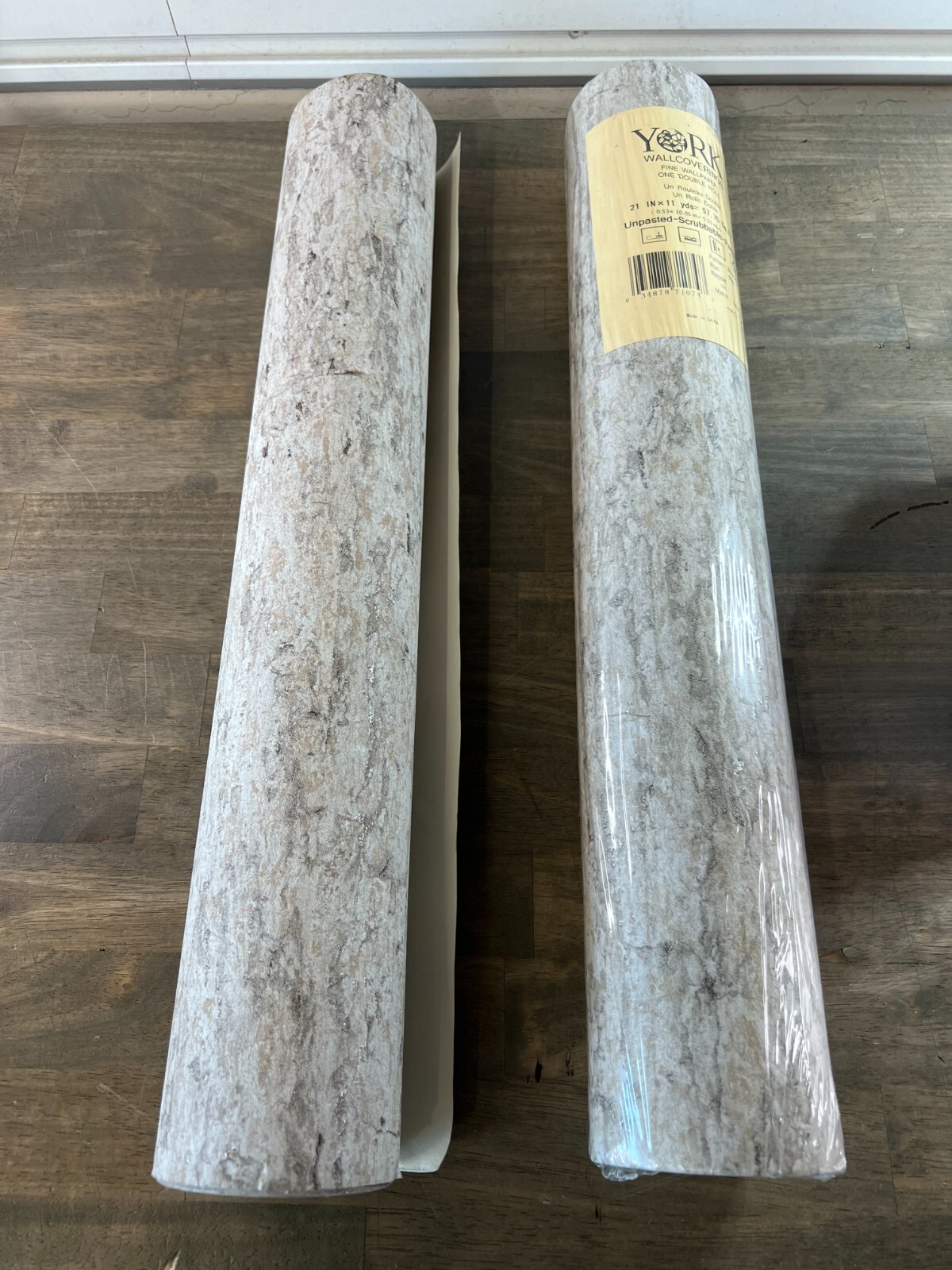 YORK Wallpaper wall coverings 2 double roll 21” x 11 yards 57.75 sq ft new