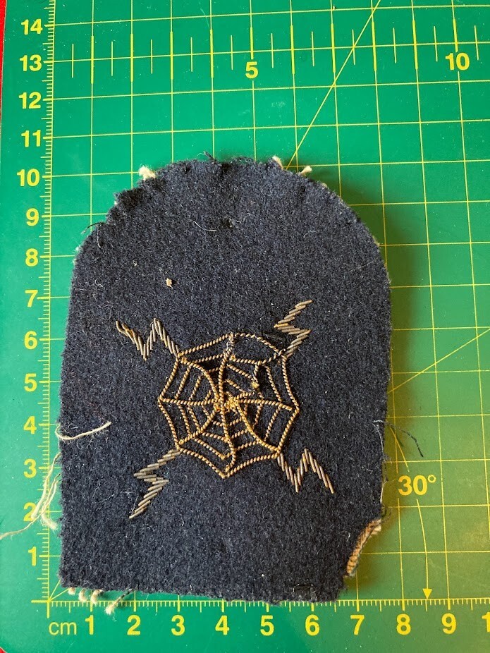 Picture 2 of 3