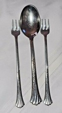 2 Cocktail Forks SPRING GLEN Oneida Distinction Deluxe Stainless Steel Flatware 