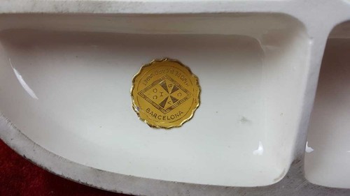 ENFANTS S'EMBRASANT. PORCELAINE ÉMAILLÉE BLANCHE. ALLEMAGNE. 20E SIÈCLE. - Picture 4 of 4