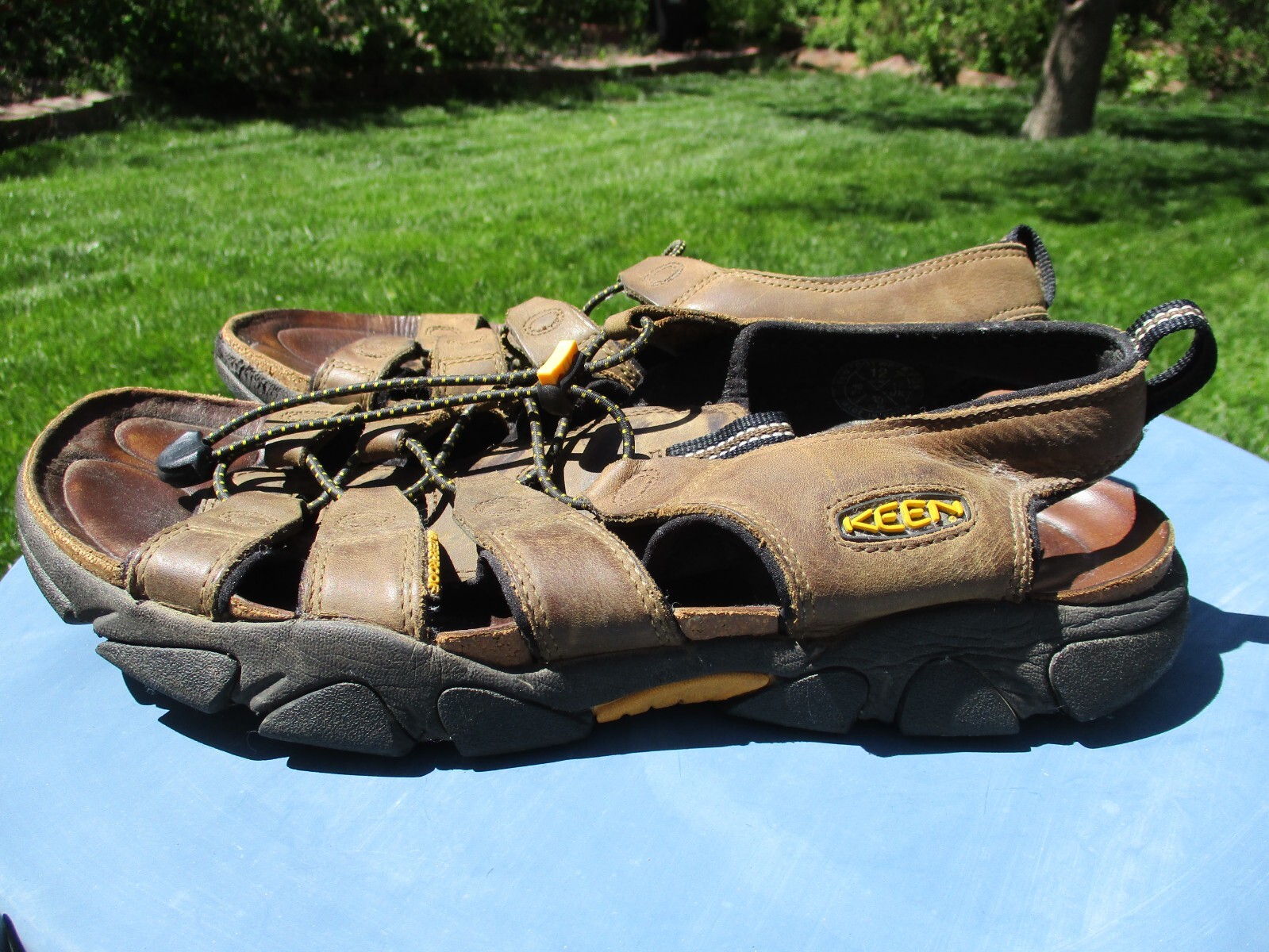 Sandali KEEN Newport da uomo 12 marroni impermeabili in pelle slip on escursioni all'aperto