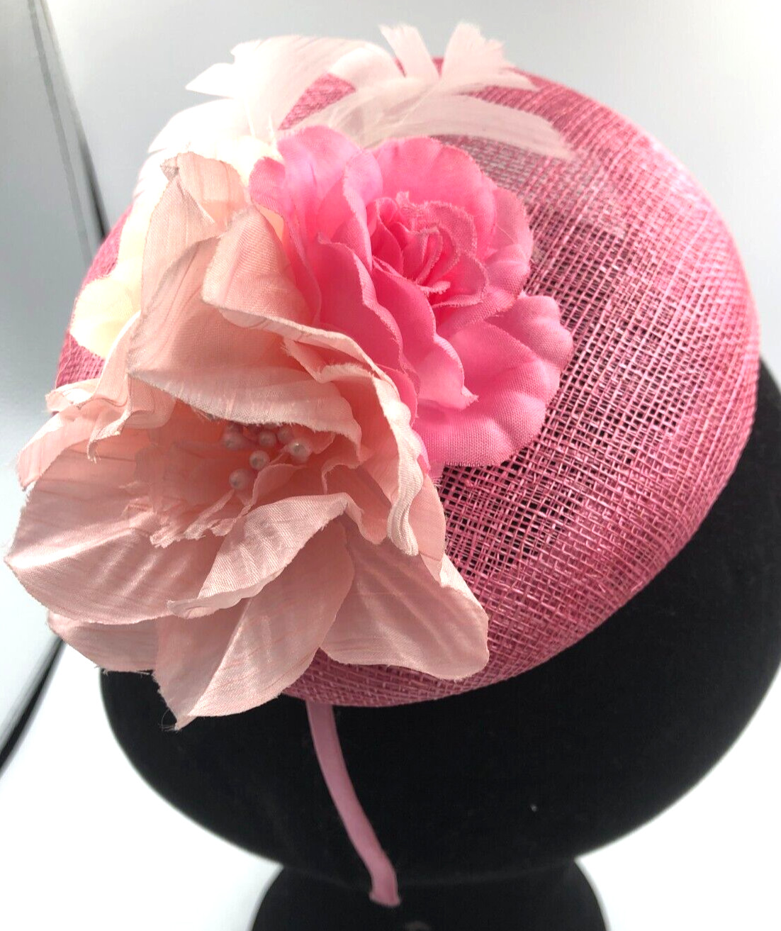 Fascinator Pink and White Flowers and Feather Detailing on Band BNWT image 2