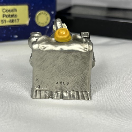 Hudson Pewter Mini Elephant Couch Potato holding Remote Control, Popcorn & Soda. - Picture 4 of 9