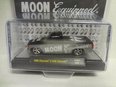 M2 Machines 1990 Chevrolet C1500 Silverado MOONEYES MJS64 - MiJO