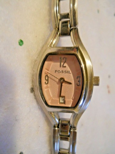 Fossil Women Analog Watch ES2076 new 