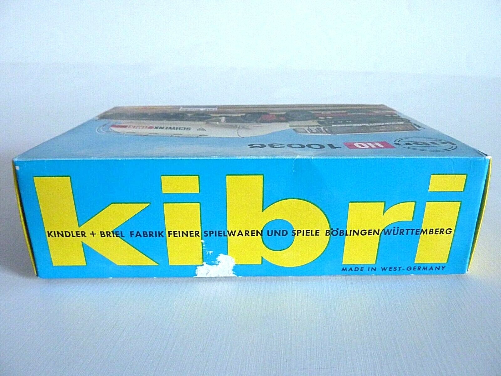 Kibri 11086 D A F Lorry and Trailer  Schenker  Kit - MDR Direct
