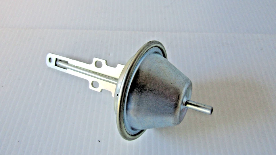 New BWD Automotive V402 Distributor Vacuum Control Advance - Image 2 of 3