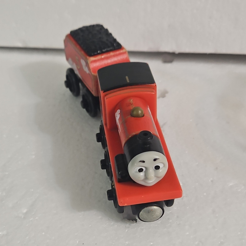 Thomas & Friends Roll N' Whistle James & Tender #5 Learning Curve