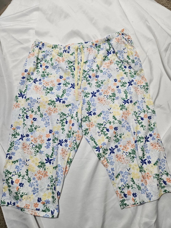 CROFT & BARROW, NUEVO CONJUNTO DE PIJAMA FLORAL MULTICOLOR POLI BL 2 PIEZAS PARA MUJER TALLA 3X Foto 2 de 4