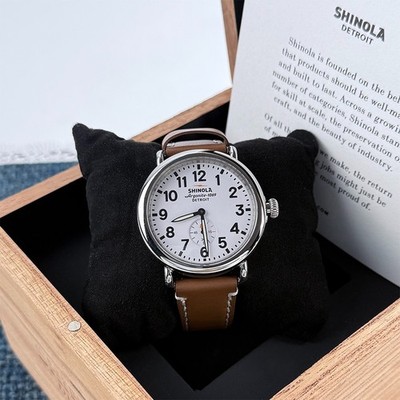 Shinola The Runwell 41mm Men s Argonite 1069 White Dial Tan Strap Quartz Watch
