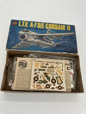 Vintage 1975 AIRFIX 1/72 LTV A-7 D/E CORSAIR II model kit (#34) Fast Shipping
