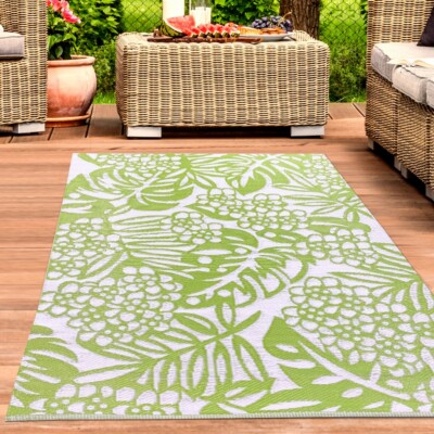 Tropischer Outdoor-Teppich für Terrasse und Garten in grün