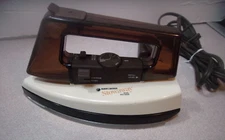 Vtg Black & Decker Stowaway Folding Handle -Electric Travel Iron w/ Dual Voltage
