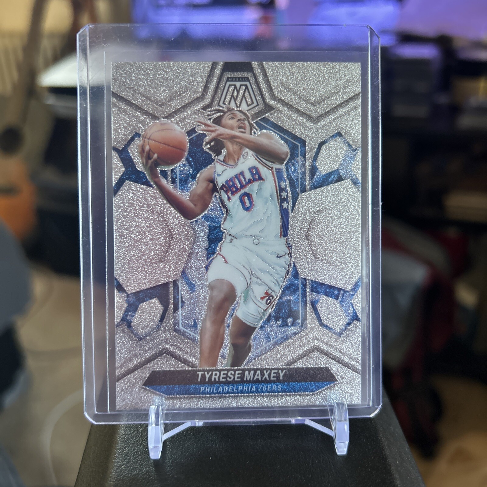 2023-24 Panini Mosaic Basketball Tyrese Maxey #79 Silver Glitter Prizm SSP 76ERS