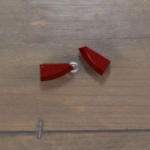 LEGO 30602 Dark Red Slope Front Sport 2X2 Qty 2 - Picture 3 of 4
