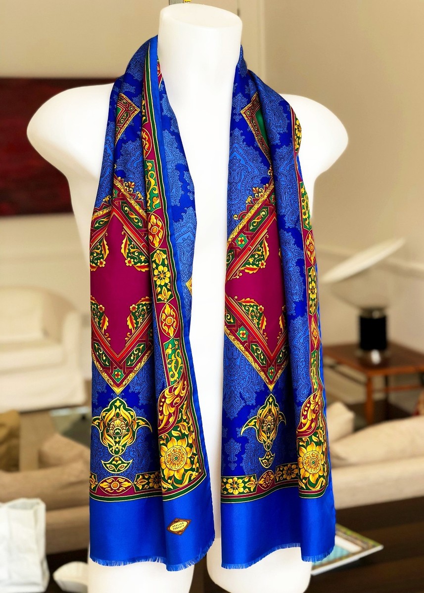 Gianni Versace ヴィンテージ　バレッタ　ブルー GIANNI VERSACE royal blue silk long scarf Neo Barocco print