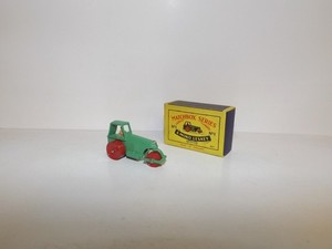 MATCHBOX REGULAR WHEEL NO.  1-B AVELING BARFORD ROAD ROLLER MIB