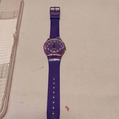 SWATCH UHR LÄUFT NOCH MIT GLASFOLIE ALLES GUT LESEN