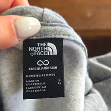 The North Face Women s Gray Pullover Hoodie L Logo Embroidered Drawstring