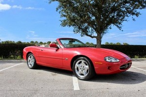 1999 Jaguar XK8 XK8 2dr Convertible