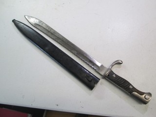 WWI GERMAN SAWBACK LONG BAYONET WITH SCABBARD DATED 1916 MAKER MARKED