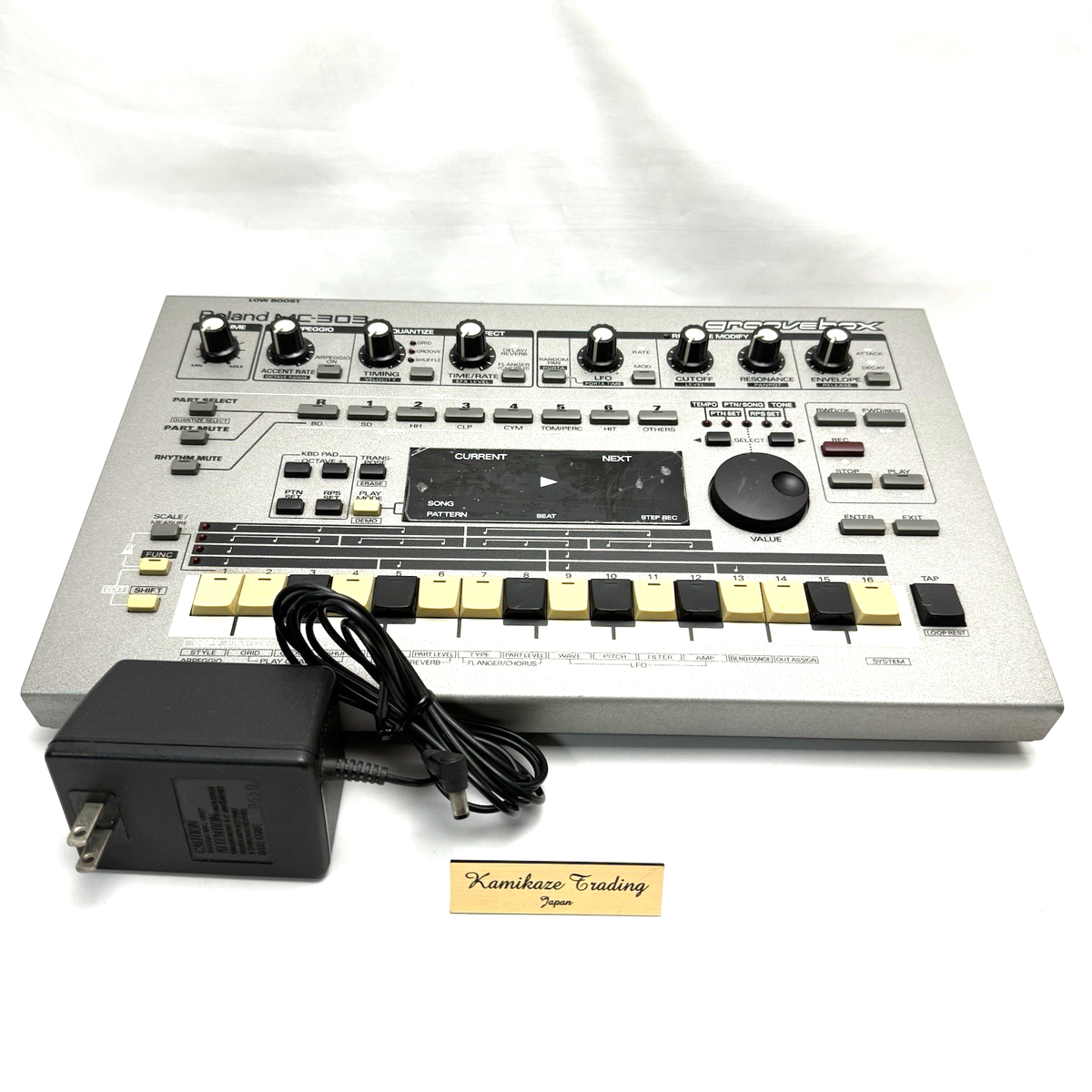 Roland MC303 Sequencer Dance Music Machine Groovebox for