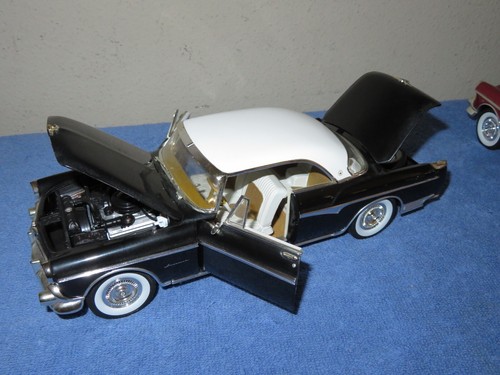 LOT OF 2 1955 CHRYSLER IMPERIAL 1:18 SIGNATURE OPENING HOOD DOORS & TRUNK, READ - Picture 16 of 18